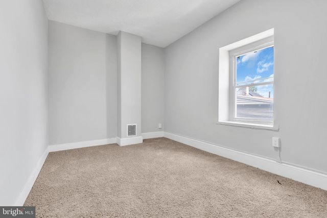 235 N WILLOW AVE, Gloucester City, NJ 08030