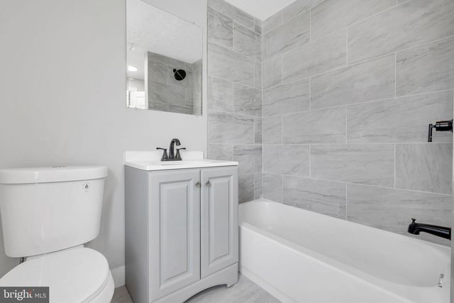 235 N WILLOW AVE, Gloucester City, NJ 08030