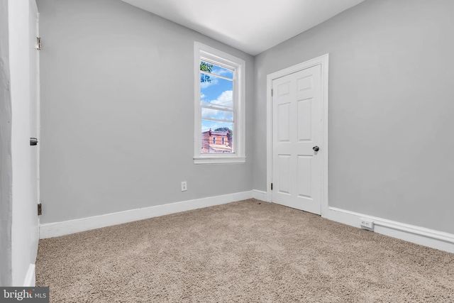 235 N WILLOW AVE, Gloucester City, NJ 08030