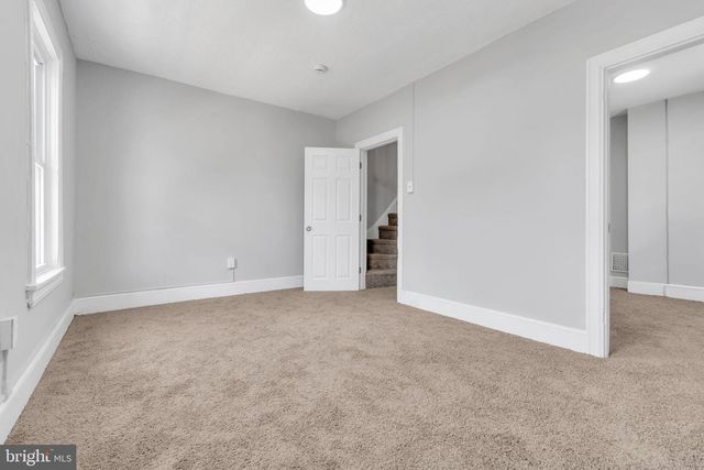 235 N WILLOW AVE, Gloucester City, NJ 08030