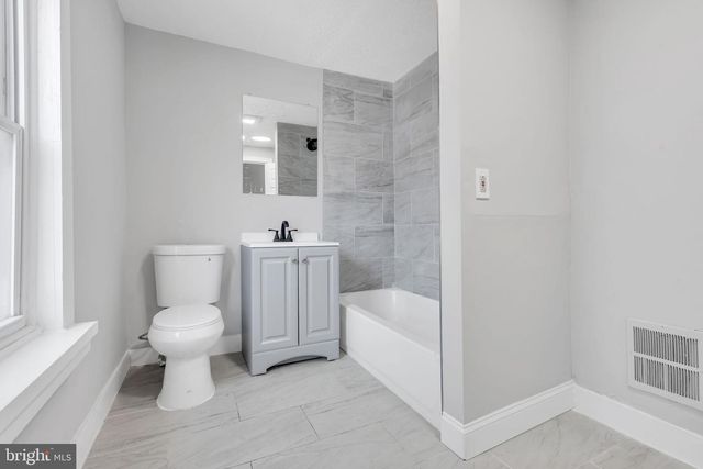 235 N WILLOW AVE, Gloucester City, NJ 08030