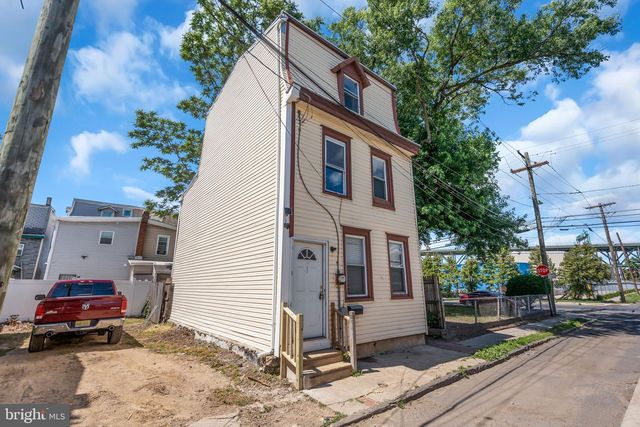 235 N WILLOW AVE, Gloucester City, NJ 08030