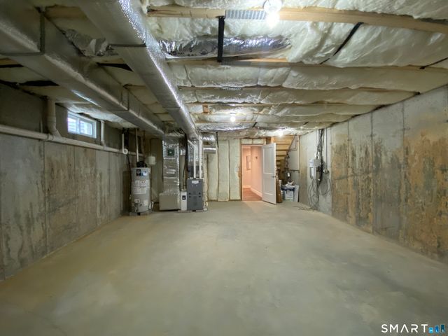 15 Jordan Lane, Colchester, CT 06415