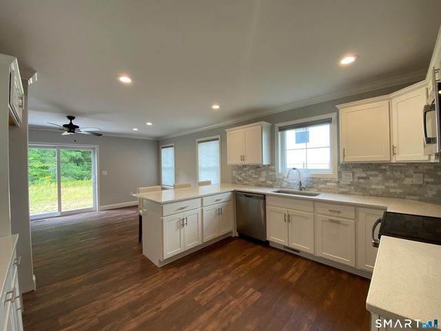 15 Jordan Lane, Colchester, CT 06415