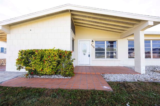 275 LAKEVIEW DRIVE, North Fort Myers, FL 33917