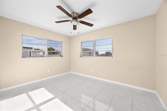 275 LAKEVIEW DRIVE, North Fort Myers, FL 33917