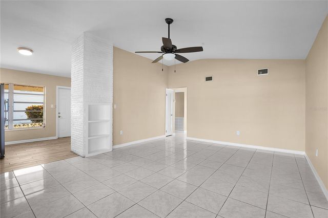 275 LAKEVIEW DRIVE, North Fort Myers, FL 33917