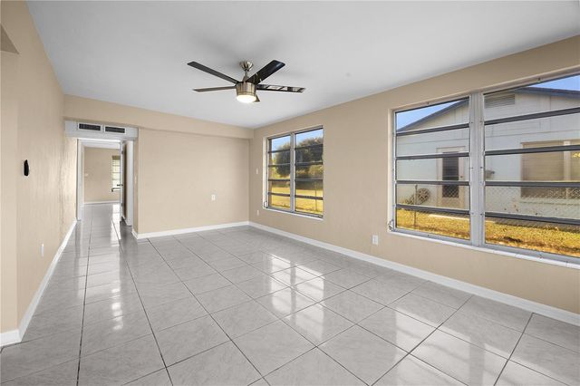 275 LAKEVIEW DRIVE, North Fort Myers, FL 33917