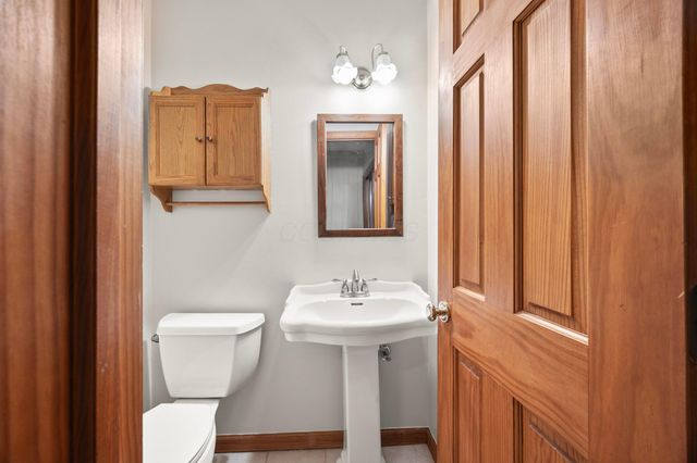 865 Colony Way, Columbus, OH 43235