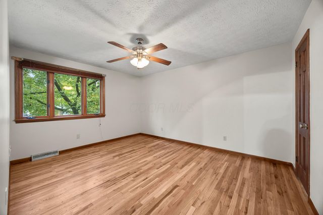 865 Colony Way, Columbus, OH 43235