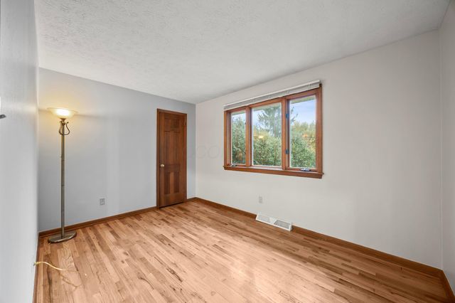 865 Colony Way, Columbus, OH 43235