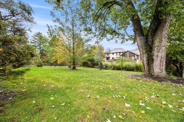 865 Colony Way, Columbus, OH 43235