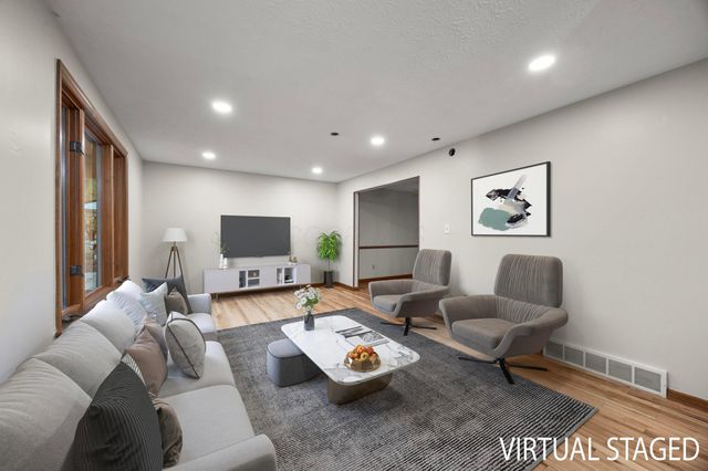 865 Colony Way, Columbus, OH 43235