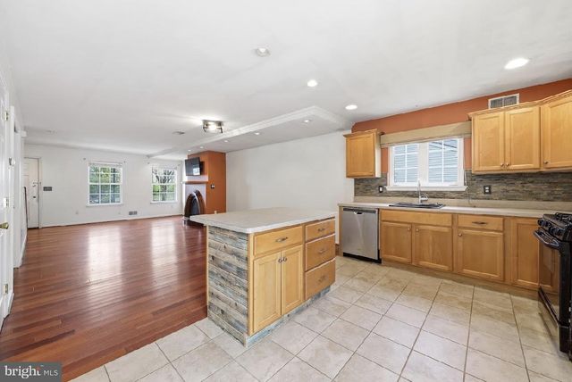 78 JAMESTOWN BLVD, Hammonton, NJ 08037