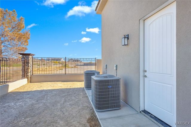 2353 E Calle Toledo, Fort Mohave, AZ 86426