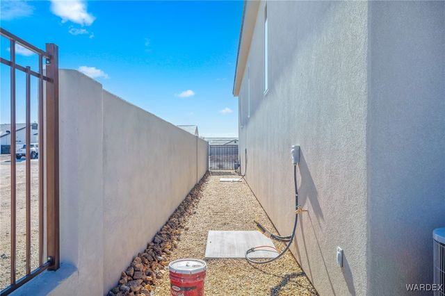 2353 E Calle Toledo, Fort Mohave, AZ 86426