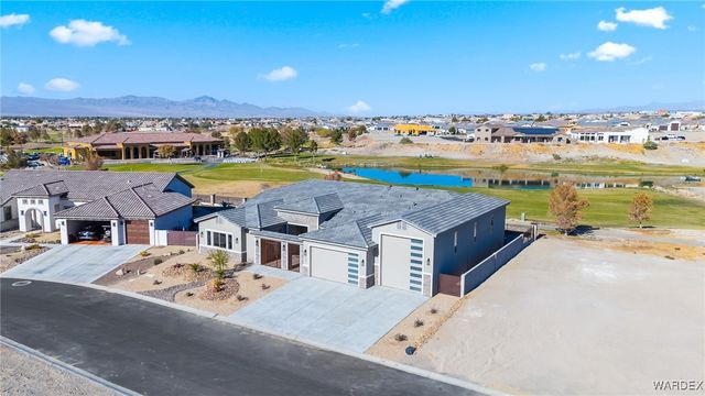 2353 E Calle Toledo, Fort Mohave, AZ 86426