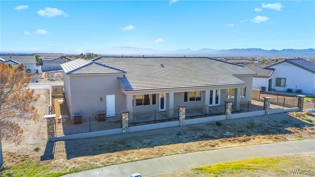 2353 E Calle Toledo, Fort Mohave, AZ 86426