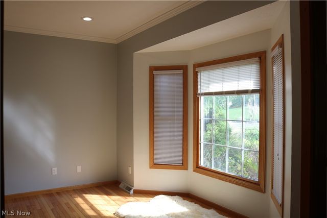 8766 Pointe Drive, Broadview Heights, OH 44147