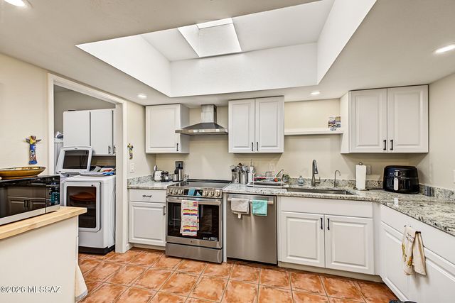 5072 N Placita Del Lazo, Tucson, AZ 85750