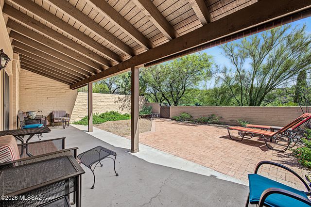 5072 N Placita Del Lazo, Tucson, AZ 85750