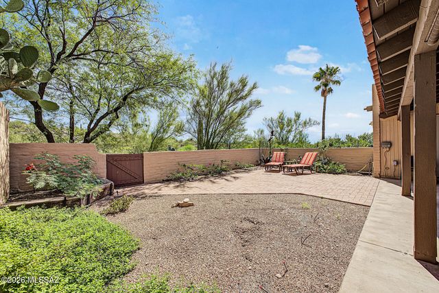 5072 N Placita Del Lazo, Tucson, AZ 85750