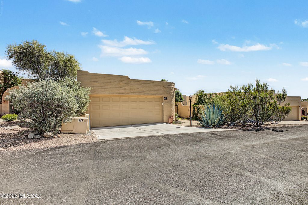 5072 N Placita Del Lazo, Tucson, AZ 85750