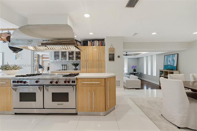13300 SW 69th Avenue, Pinecrest, FL 33156