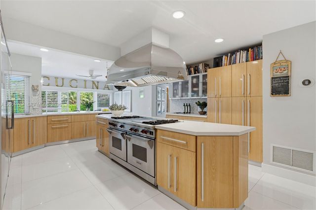 13300 SW 69th Avenue, Pinecrest, FL 33156
