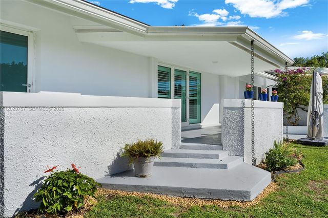 13300 SW 69th Avenue, Pinecrest, FL 33156