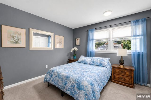 13 Gritman Court, Westwood, NJ 07675