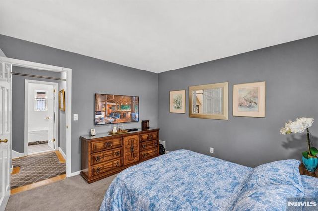 13 Gritman Court, Westwood, NJ 07675
