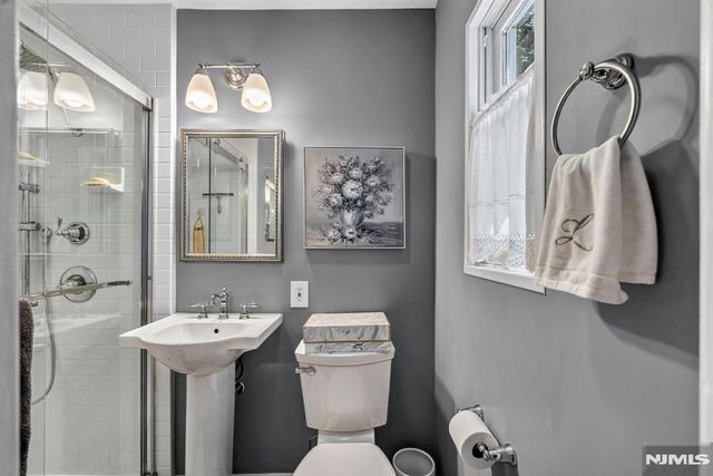 13 Gritman Court, Westwood, NJ 07675