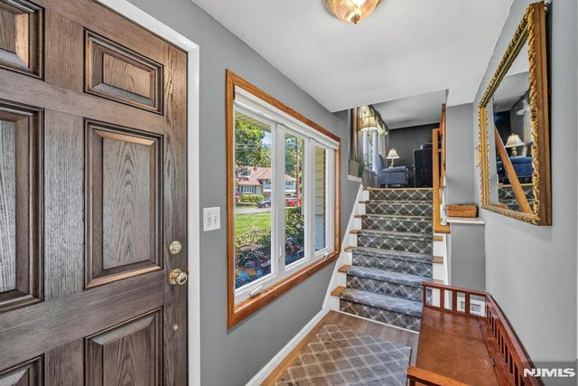 13 Gritman Court, Westwood, NJ 07675