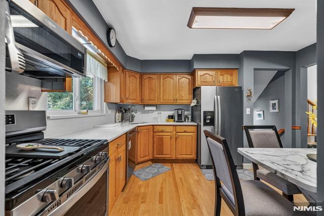 13 Gritman Court, Westwood, NJ 07675
