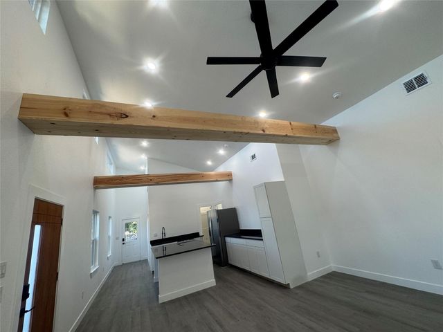 2806 Beechwood Street, Granbury, TX 76048