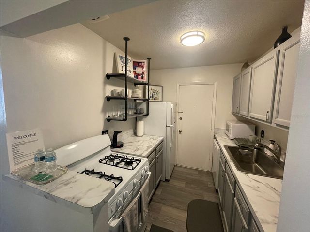 1700 SW 16TH COURT P22, Gainesville, FL 32608