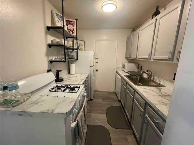 1700 SW 16TH COURT P22, Gainesville, FL 32608