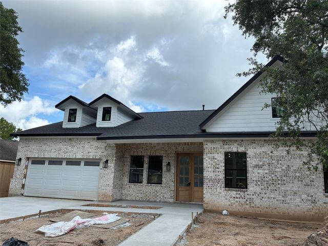 4802 Hummingbird Street, Houston, TX 77035