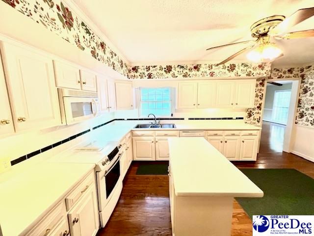 919 Locust Street, Hartsville, SC 29550