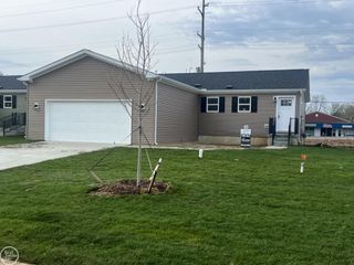 4426 Maple Leaf Trail, Flint, MI 48506