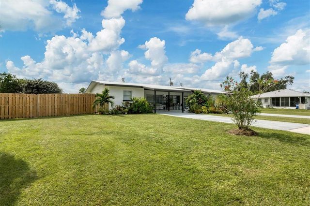 438 GRANADA BOULEVARD, North Port, FL 34287