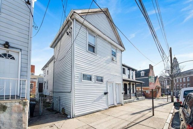 13 N 6th Avenue, Mount Vernon, NY 10550