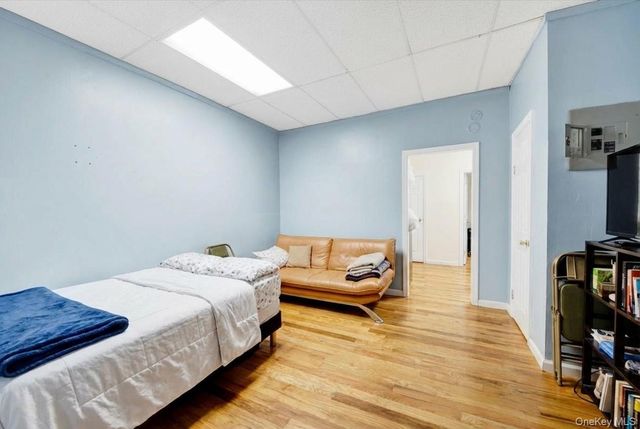 13 N 6th Avenue, Mount Vernon, NY 10550