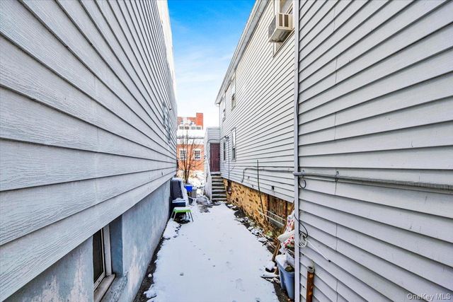 13 N 6th Avenue, Mount Vernon, NY 10550