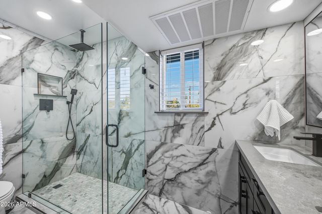 7141 N 16TH Street 209, Phoenix, AZ 85020