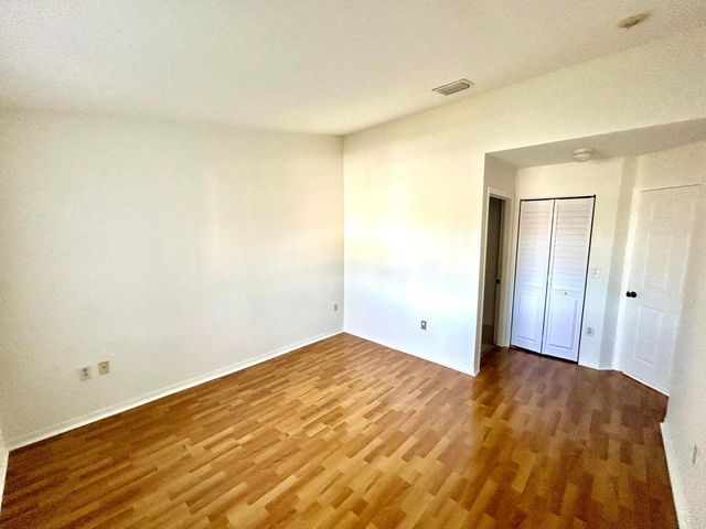 621 NW 78th Terrace 205, Pembroke Pines, FL 33024