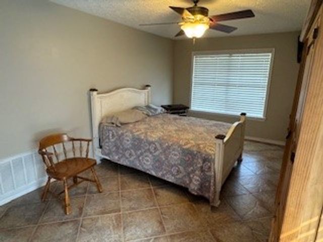 1690 West Fm-1644, Franklin, TX 77856