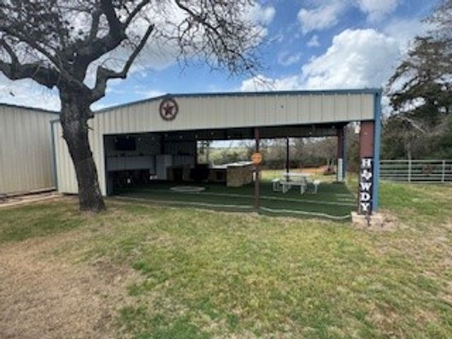 1690 West Fm-1644, Franklin, TX 77856