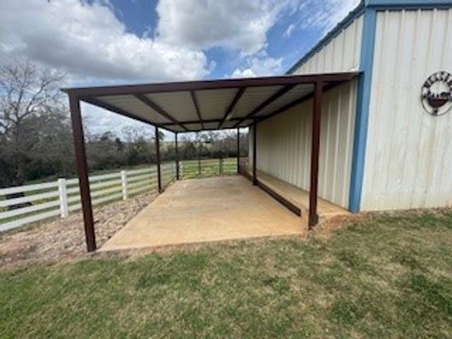 1690 West Fm-1644, Franklin, TX 77856